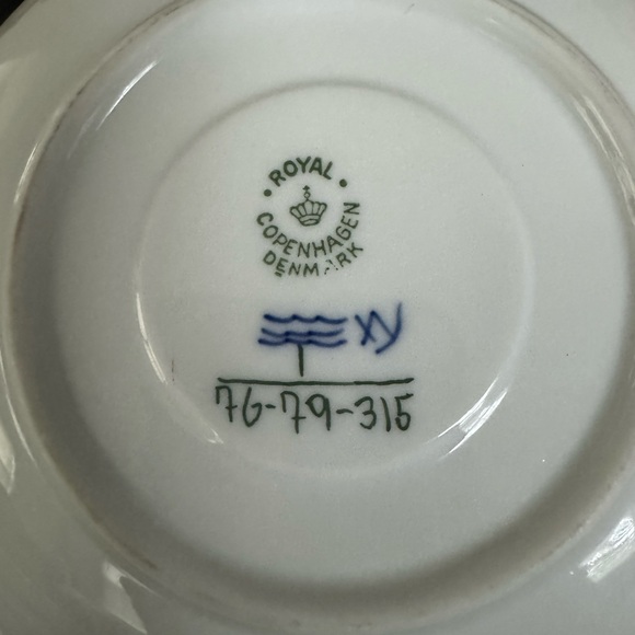 Royal Copenhagen Blue Fluted sets - Picture 8 of 9